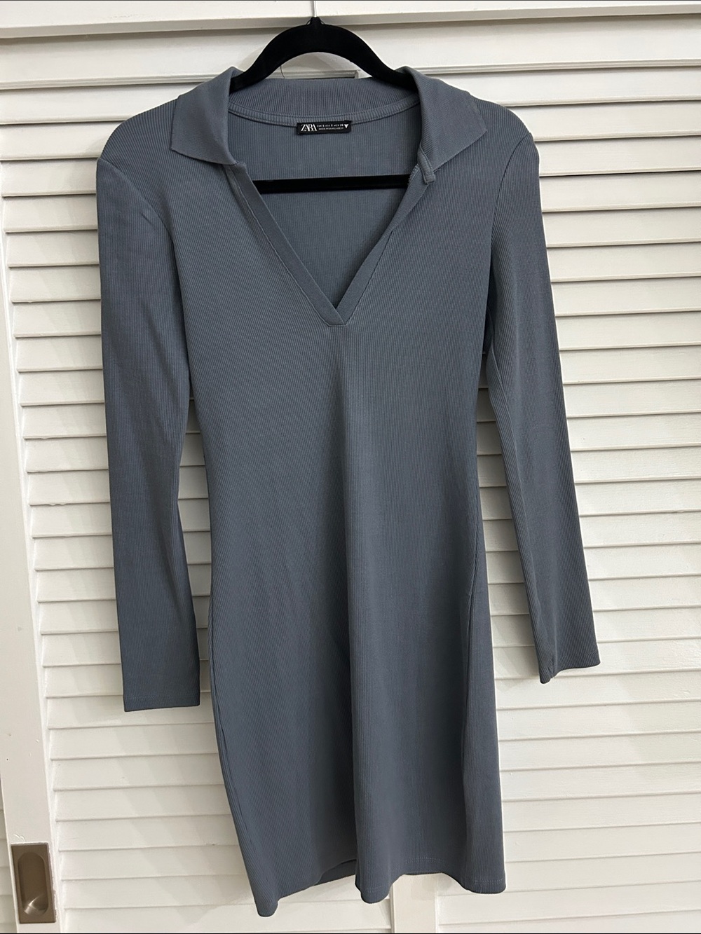 Zara Gray Collared V-Neck Long Sleeve Dress